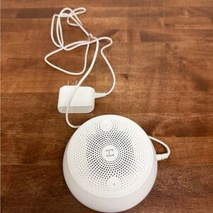 Hatch portable sound machine